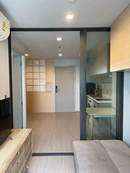 bedroom and room interior of Life Ladprao