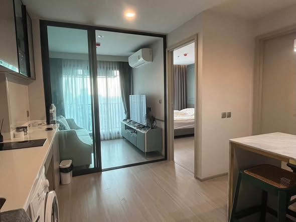 bedroom and room interior of Life Ladprao