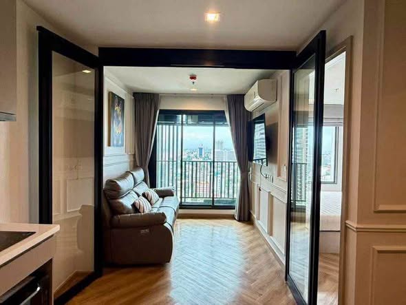 bedroom and room interior of Life Ladprao