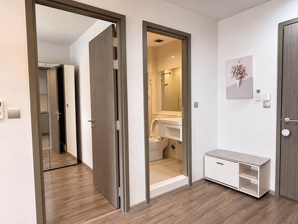 room interior of Life Ladprao Valley