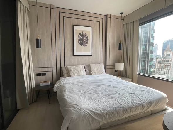 bedroom of Life One Wireless