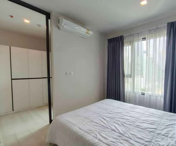 bedroom of Life One Wireless