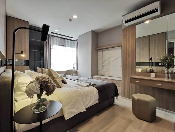 bedroom of Life One Wireless