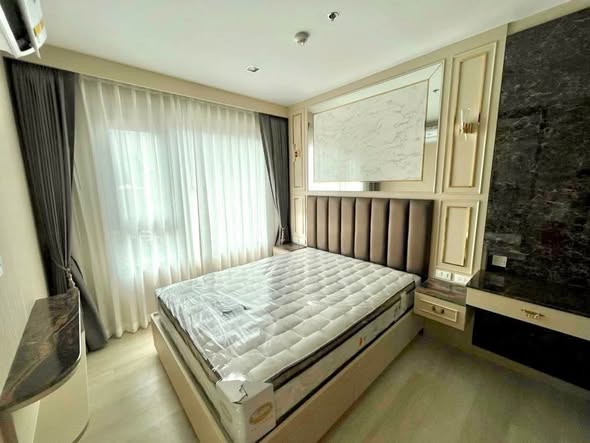 bedroom of Life One Wireless