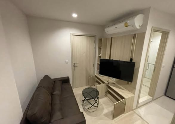 bedroom of Life One Wireless