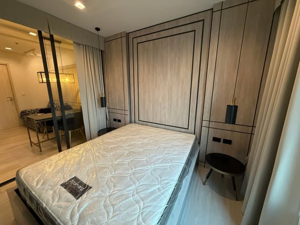 bedroom of Life One Wireless