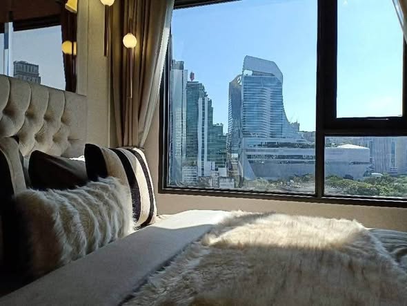 bedroom of Life One Wireless