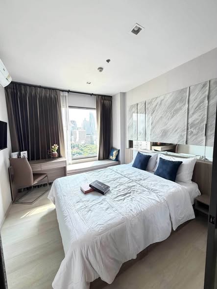 bedroom of Life One Wireless