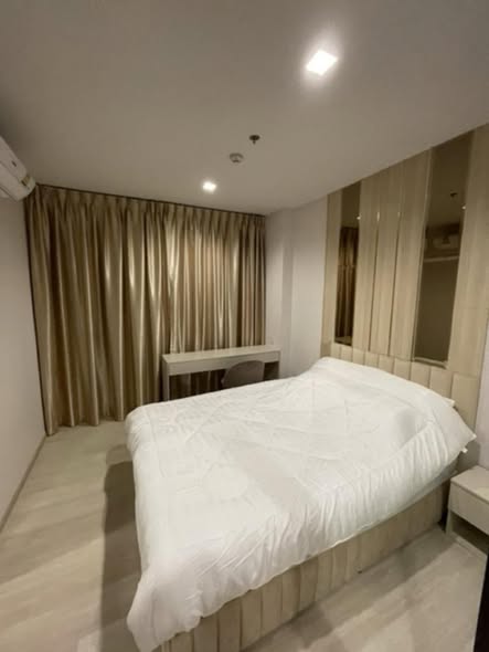 bedroom of Life One Wireless