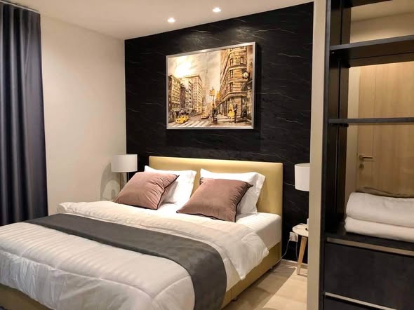 bedroom of Life One Wireless