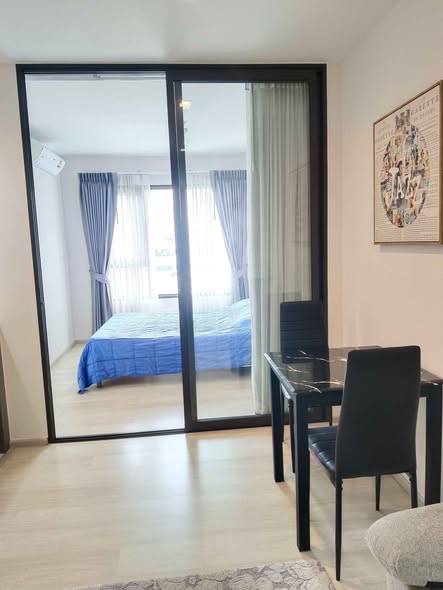 bedroom and room interior of Life One Wireless