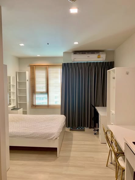 bedroom and room interior of Life One Wireless