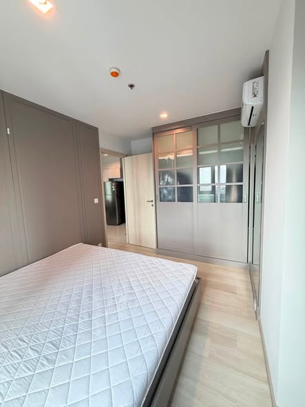 bedroom and room interior of Life One Wireless