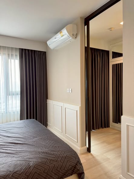 bedroom and room interior of Life One Wireless