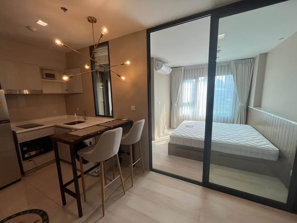 bedroom and room interior of Life One Wireless