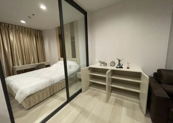 bedroom and room interior of Life One Wireless