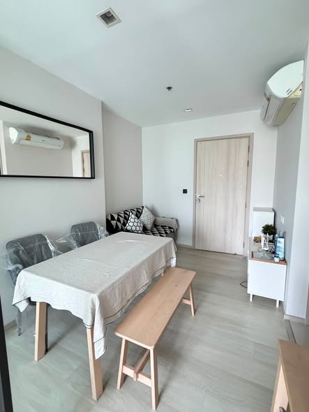 bedroom and room interior of Life One Wireless