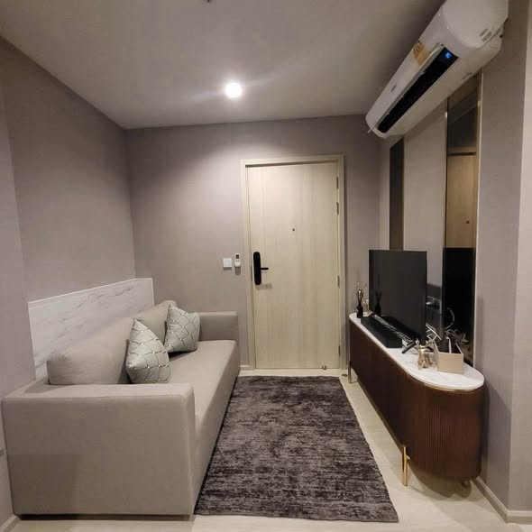 bedroom and room interior of Life One Wireless