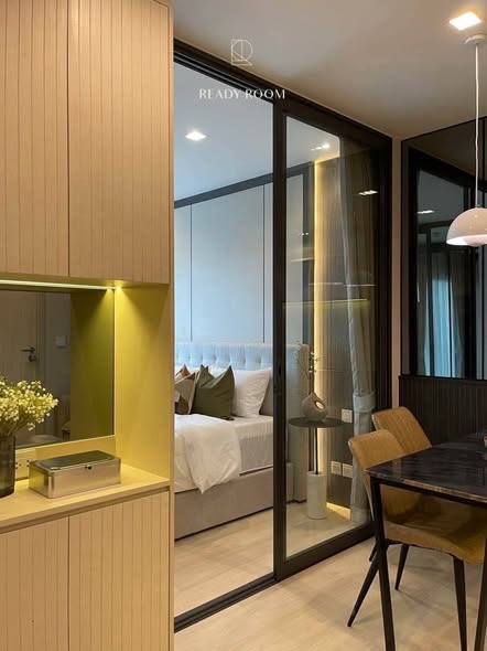 bedroom and room interior of Life One Wireless