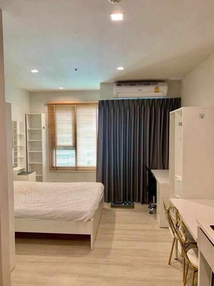 bedroom and room interior of Life One Wireless