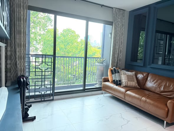 living room and room interior of Life One Wireless
