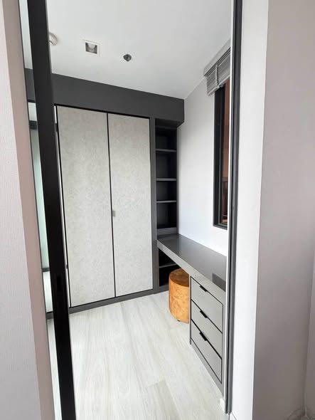 room interior of Life One Wireless