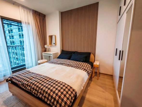 bedroom of Life Rama 4 – Asoke