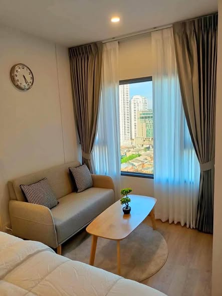 bedroom of Life Rama 4 – Asoke