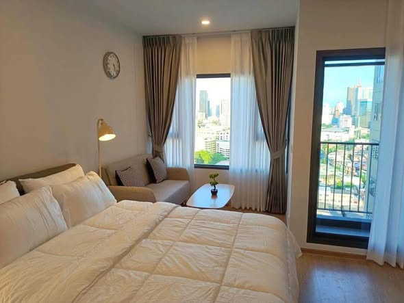 bedroom of Life Rama 4 – Asoke