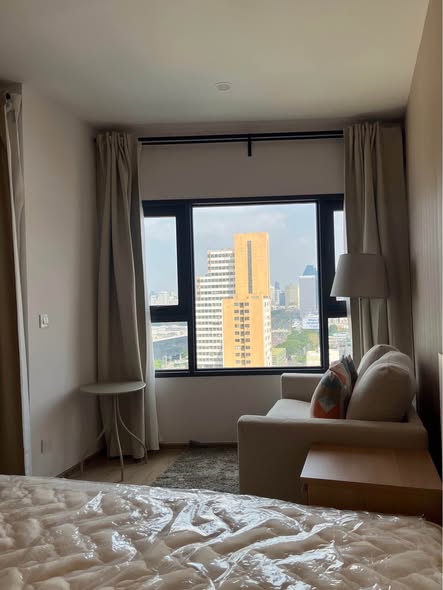 bedroom of Life Rama 4 – Asoke
