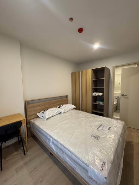bedroom of Life Rama 4 – Asoke