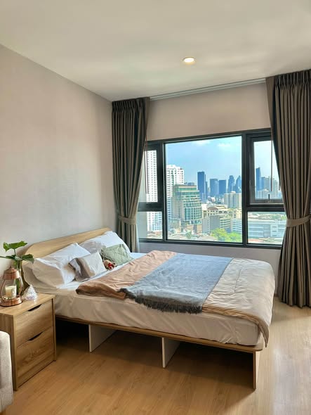 bedroom of Life Rama 4 – Asoke