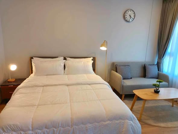bedroom of Life Rama 4 – Asoke