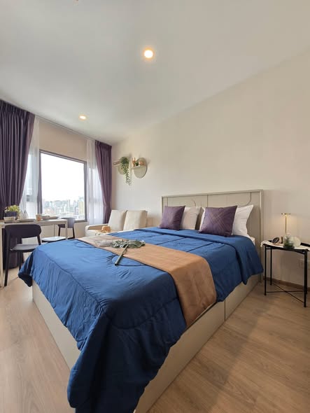 bedroom of Life Rama 4 – Asoke