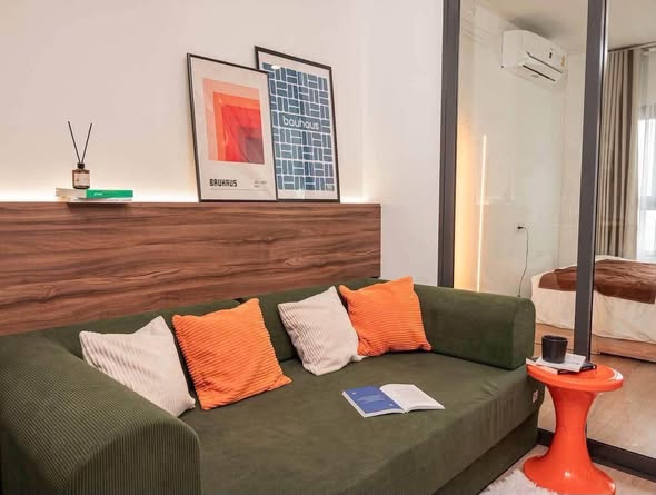 bedroom and living room of Life Rama 4 – Asoke