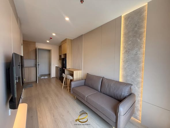 living room and bedroom of Life Rama 4 – Asoke
