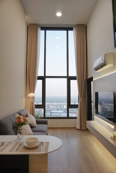 living room and bedroom of Life Rama 4 – Asoke