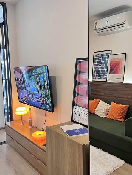 living room and bedroom of Life Rama 4 – Asoke