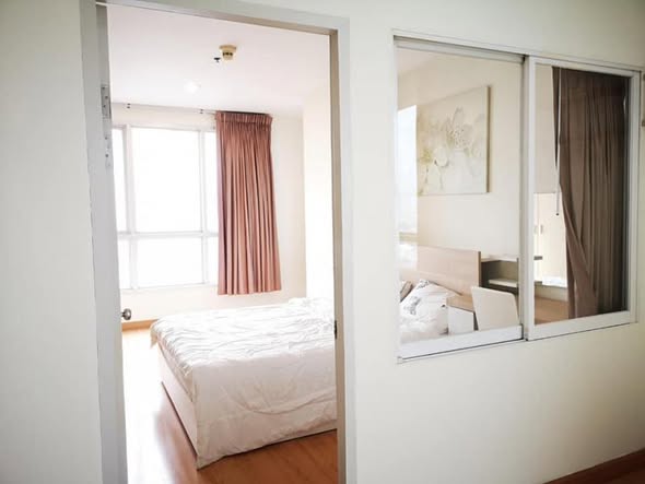 bedroom and room interior of Life @ Ratchada-Suthisan