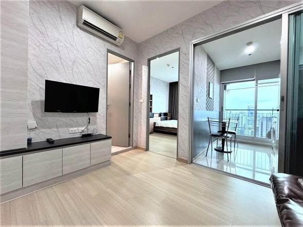 bedroom and living room and room interior of Life Ratchadapisek