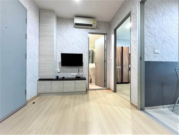 room interior of Life Ratchadapisek