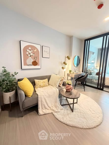 living room of Life Sathorn Sierra ไลฟ์ สาทร เซียร์รา