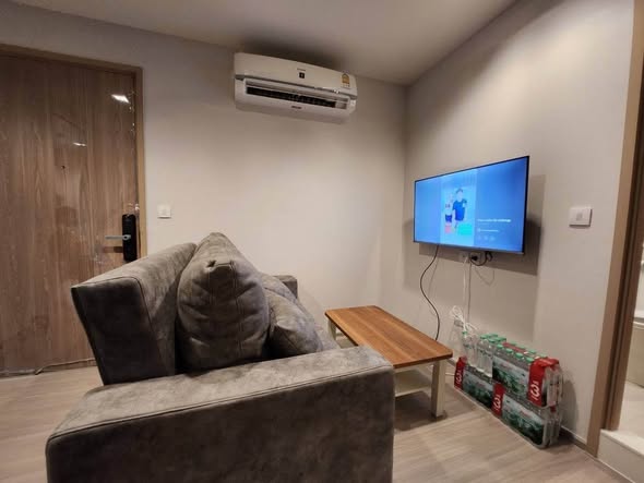 living room of Life Sathorn Sierra ไลฟ์ สาทร เซียร์รา
