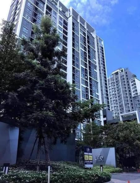 Life Sukhumvit 48