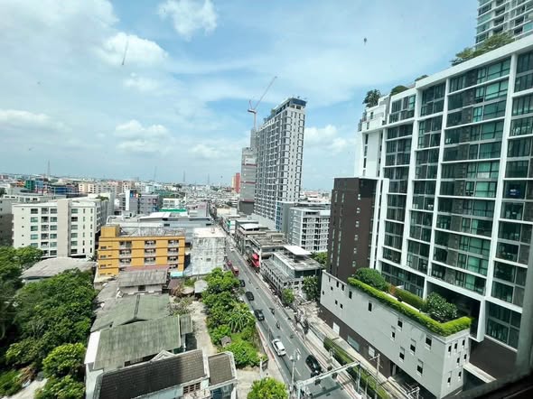Life@Ratchada-Huai Khwang