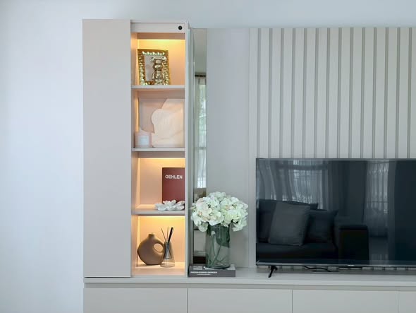 living room and bedroom and room interior of ทาวน์โฮมให้เช่า สุทธิสาร รัชดา