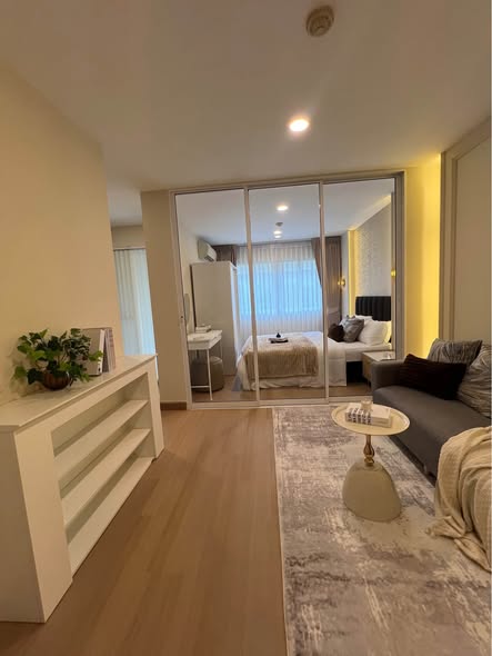 bedroom of Lumpini Condo Town Bodindecha-Ramkhamhaeng