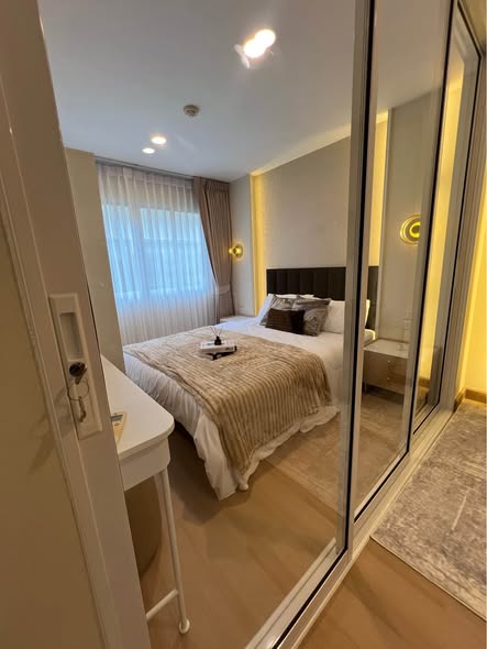 bedroom and room interior and bathroom of Lumpini Condo Town Bodindecha-Ramkhamhaeng