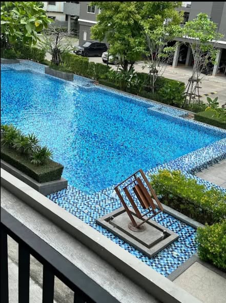 pool of Lumpini Condotown Ekachai 48