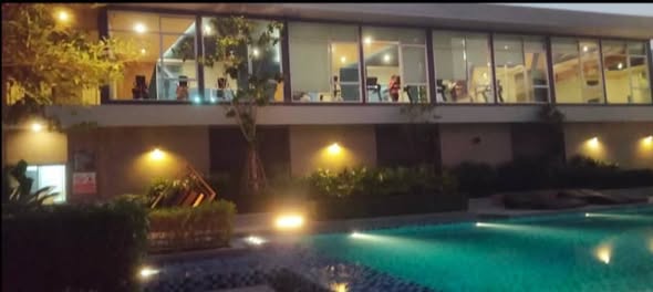 pool and room interior of Lumpini Condotown Ekachai 48